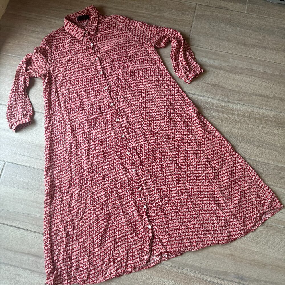 Button-Front Red and White Patterned Women's Shirt Dress